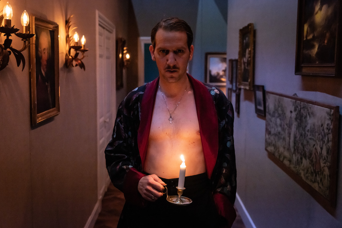 Le Passé – Salzburger Festspiele – Julien Gosselin reist mit Leonid Andrejew ins Schattenreich von Eros und Thanatos